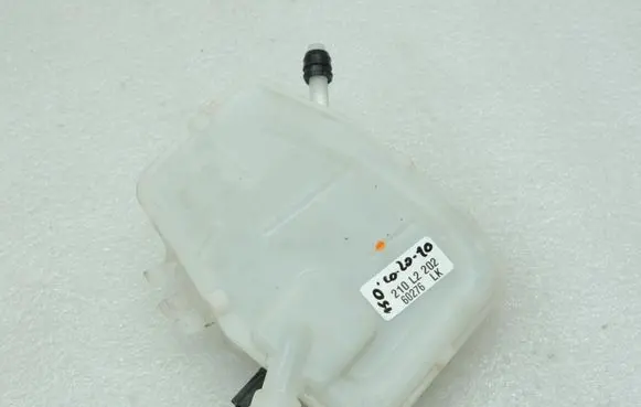 Opel Vivaro Brake fluid reservoir 460913484R 93868496