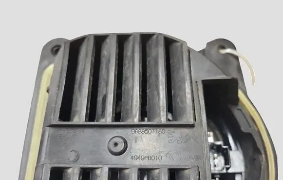 Peugeot 3008 I Front door speaker 9688507180