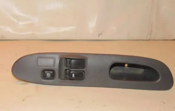 Mitsubishi Colt Electric window control switch MR194815 MR190317