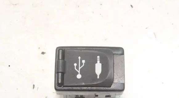 Lexus NX AUX in-socket connector 8619048080