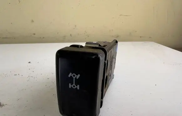 Opel Frontera B Differential lock switch M16334