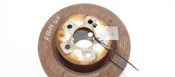 Mercedes-Benz CLS C219 Rear brake disc ventiliuojamas