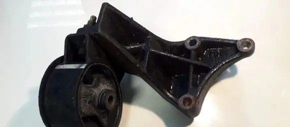 Suzuki Ignis Engine mount bracket 1162083e20 11620-83e20