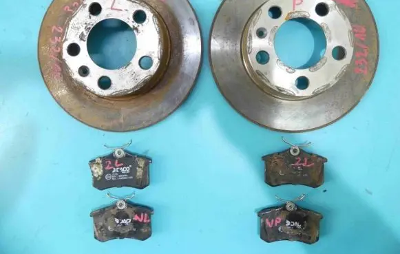 Audi A3 S3 8L Brake discs and calipers set IMPRK1241234