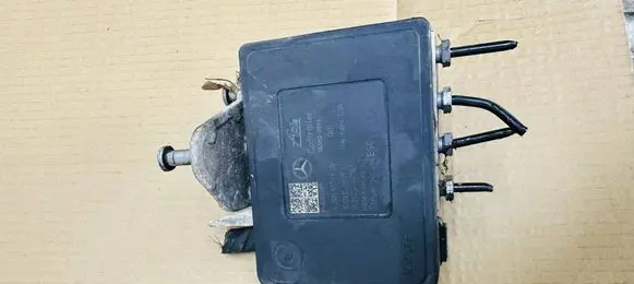 Mercedes-Benz C W205 ABS Pump A2059012800 A2054310000