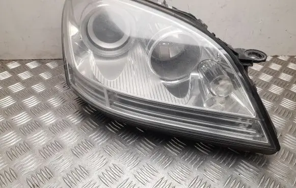 Mercedes-Benz ML W164 Headlight/headlamp 263348