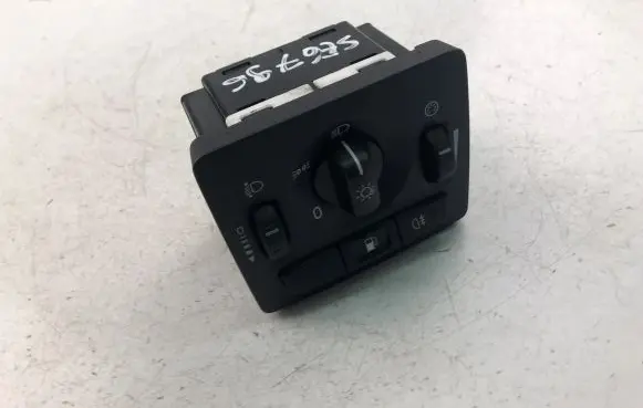 Volvo V50 Light switch 30669734