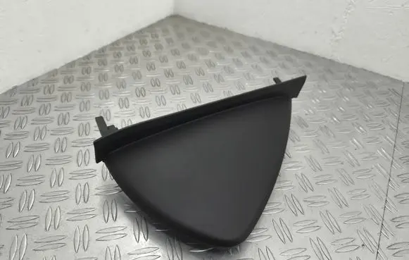 Seat Leon (5F) Dashboard side end trim 5F0857036D 5F0857036