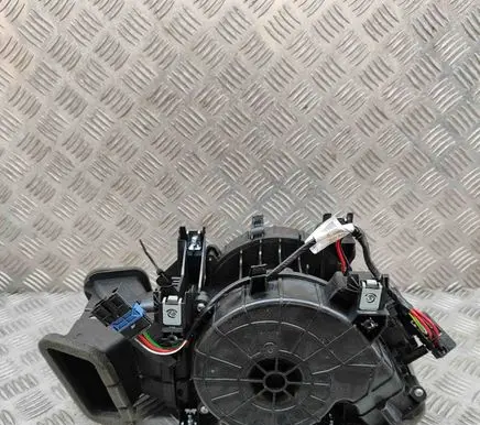 Peugeot 5008 II Interior heater climate box assembly 9815114280