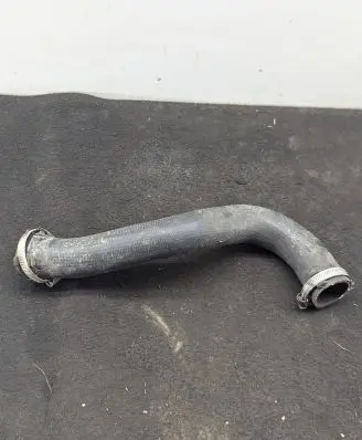 Audi Q7 4L Intercooler hose/pipe 7L6145737