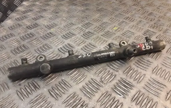 Mercedes-Benz S W220 Fuel main line pipe 6280700195 A6280700195