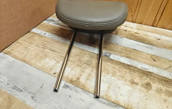 Honda FR-V Rear seat headrest 