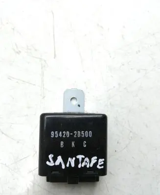 Hyundai Santa Fe Window wiper relay 954202B500