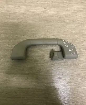 Mercedes-Benz E W212 Rear interior roof grab handle A2048100151