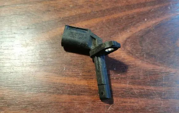 Porsche Macan (95B) ABS rear brake sensor 953927803B