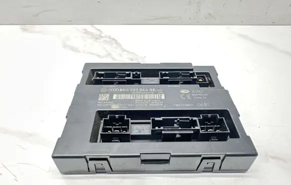 Audi A5 8T 8F Comfort/convenience module 8K0907064GE 00002001 8K0907064FE