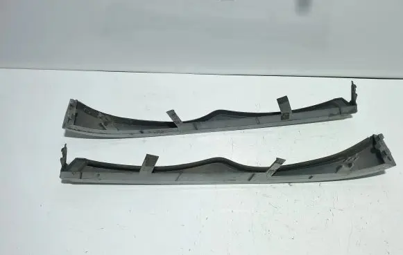 BMW 3 E46 Under headlight/headlamp trim 51137030553