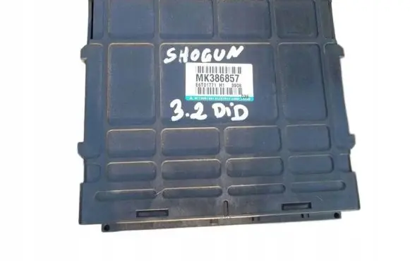 Mitsubishi Pajero Engine control unit/module MK386857