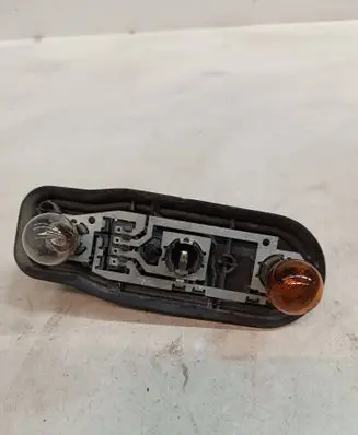BMW 5 E39 Tail light bulb cover holder 39903