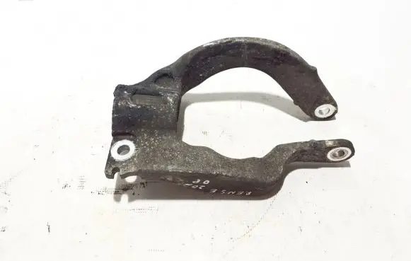 Land Rover Range Rover L405 Lower shock absorber bracket LR105282