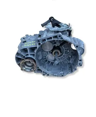 Volkswagen PASSAT B7 Manual 6 speed gearbox 