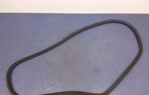 Audi A8 S8 D4 4H Front door rubber seal 4H0833721B