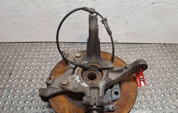 Front wheel hub spindle knuckle