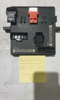 Audi A4 S4 B7 8E 8H Light module LCM 8E0907279L