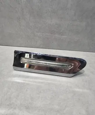 BMW 7 F01 F02 F03 F04 Front fender indicator light 6750100001 110921 7203372
