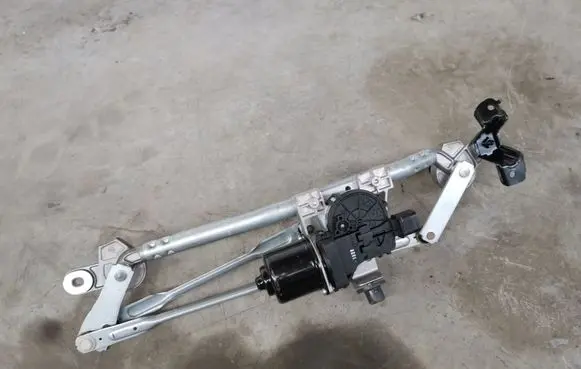 Hyundai Ioniq Front wiper linkage and motor 98100G2000