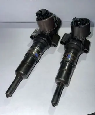 Volkswagen Jetta V Fuel injectors set 03G130073G