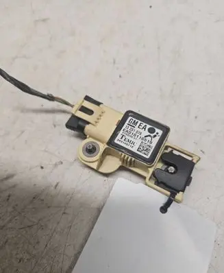 Opel Astra H Airbag deployment crash/impact sensor 13251078