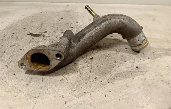 Nissan Navara D40 Engine coolant pipe/hose 