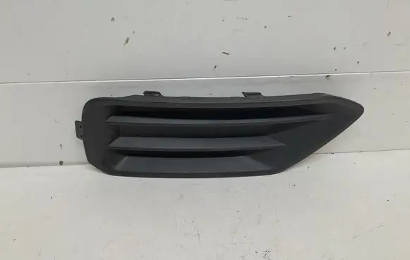 Front bumper lower grill