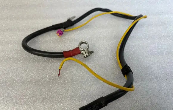 Audi A6 S6 C6 4F Positive cable (battery) 4F0971225F