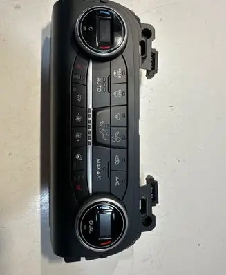 Ford Focus Climate control unit JX7T18C612HC