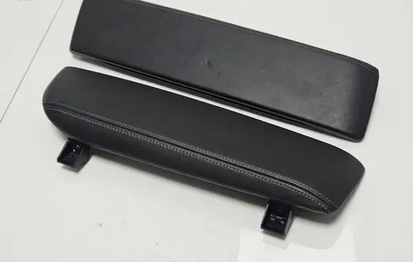 BMW M5 F90 Armrest 51168071451