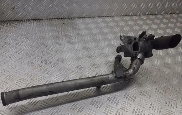 Mitsubishi Outlander Thermostat/thermostat housing 