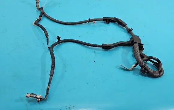 Positive cable (battery)