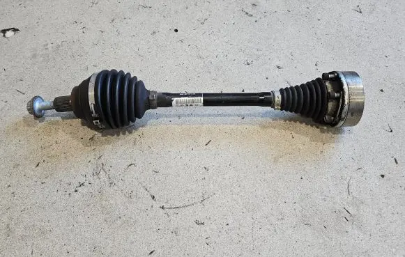 Seat Leon (5F) Front driveshaft 5Q0407271BR