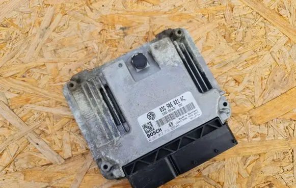 Volkswagen PASSAT B6 Engine control unit/module 03G906021AC 0281012719 1039S13008