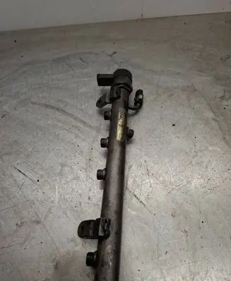Fuel main line pipe