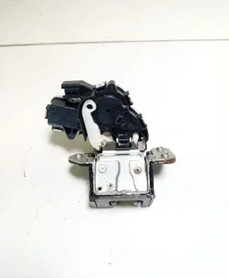 Mazda 3 III Tailgate/trunk/boot lock/catch/latch C6728