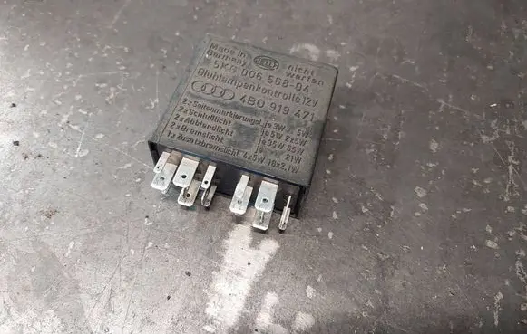 Audi A4 S4 B5 8D Other relay 4B0919471 5KG00656804 387