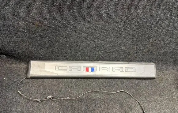 Chevrolet Camaro Front sill trim cover 13588186 2558375 RC1231