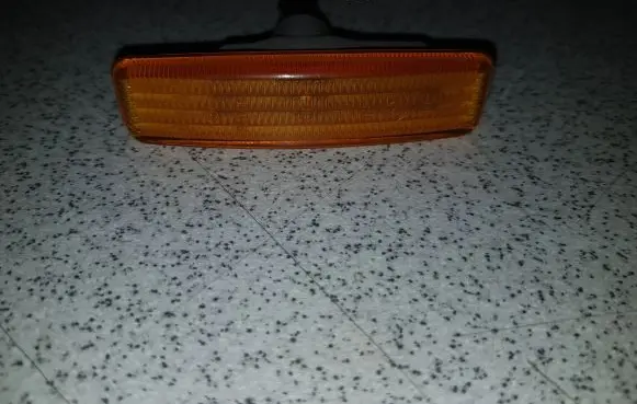 BMW 5 E39 Front fender indicator light 8360589