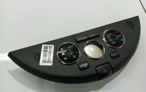 Nissan Note (E11) Climate control unit 275009U10A