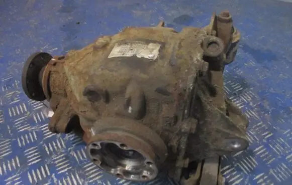 BMW X3 E83 Rear differential