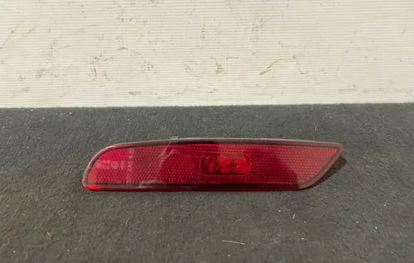 BMW X4 G02 Rear tail light reflector 8083836