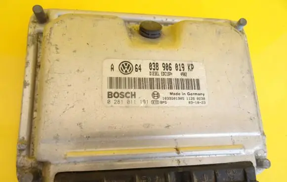 Volkswagen Golf IV Engine control unit/module 038906019KP